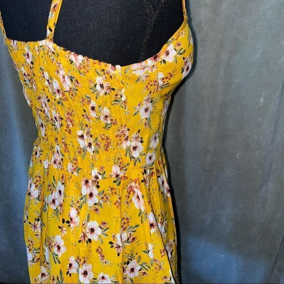 🆕 JOLIE and Joy yellow floral print sundress with padded cups sz M - Picture 6 of 15